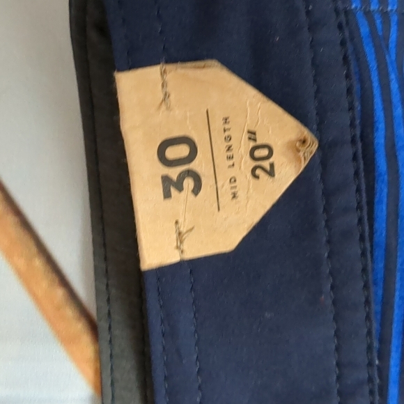 Quicksilver blue striped board shorts size 30 - Picture 3 of 7